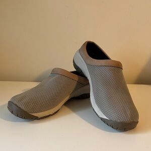 Merrell Women's ENCORE BREEZE 4 Clog Aluminum J000552 Size 9 EUC